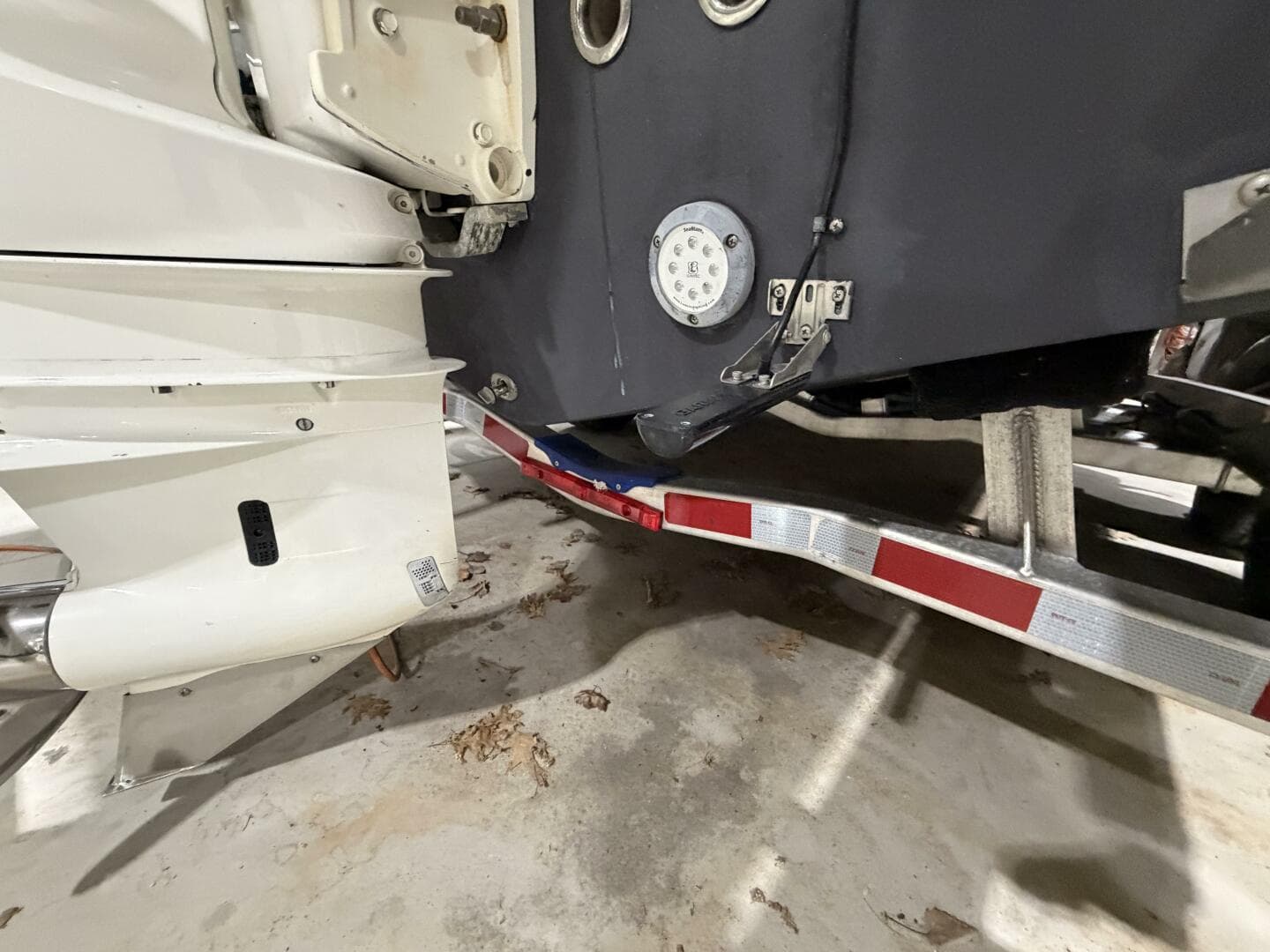 2016 Everglades 230 Center Console — photo 6