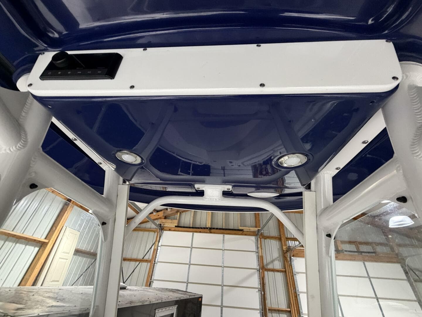 2016 Everglades 230 Center Console — photo 31