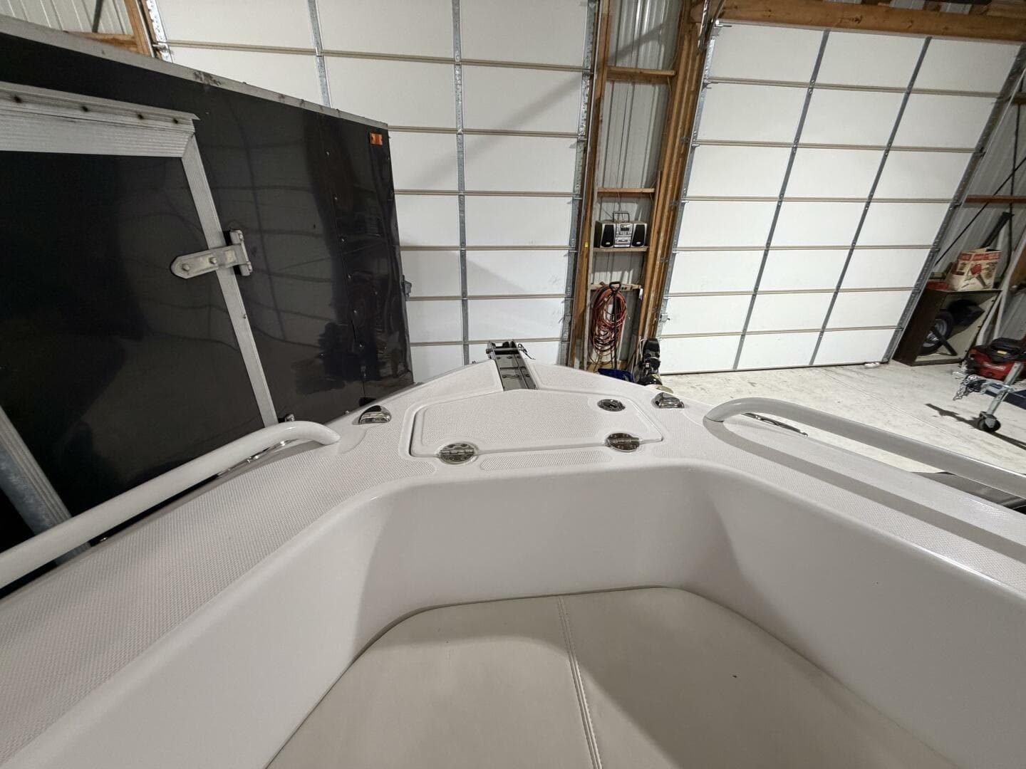 2016 Everglades 230 Center Console — photo 60