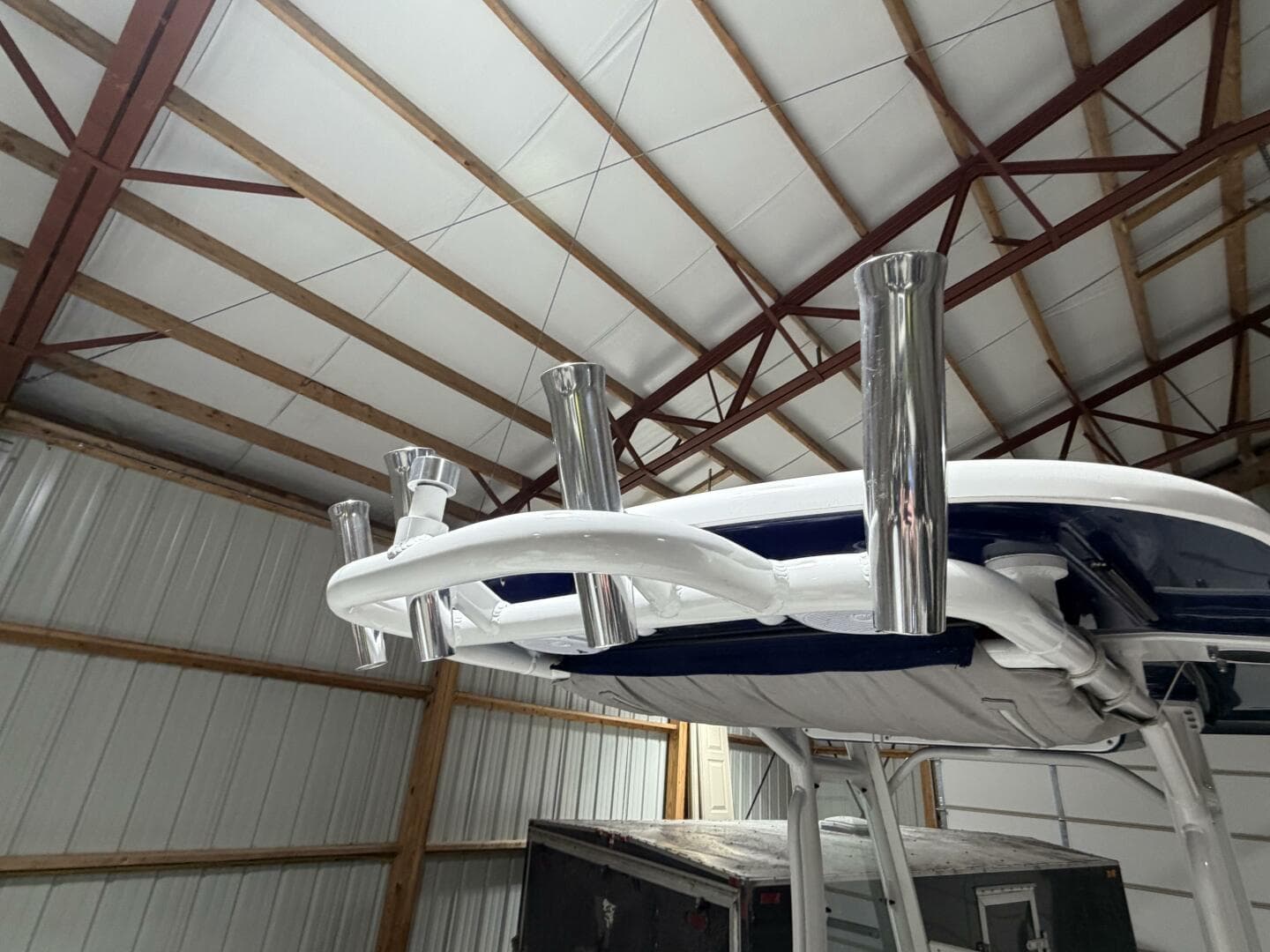 2016 Everglades 230 Center Console — photo 28