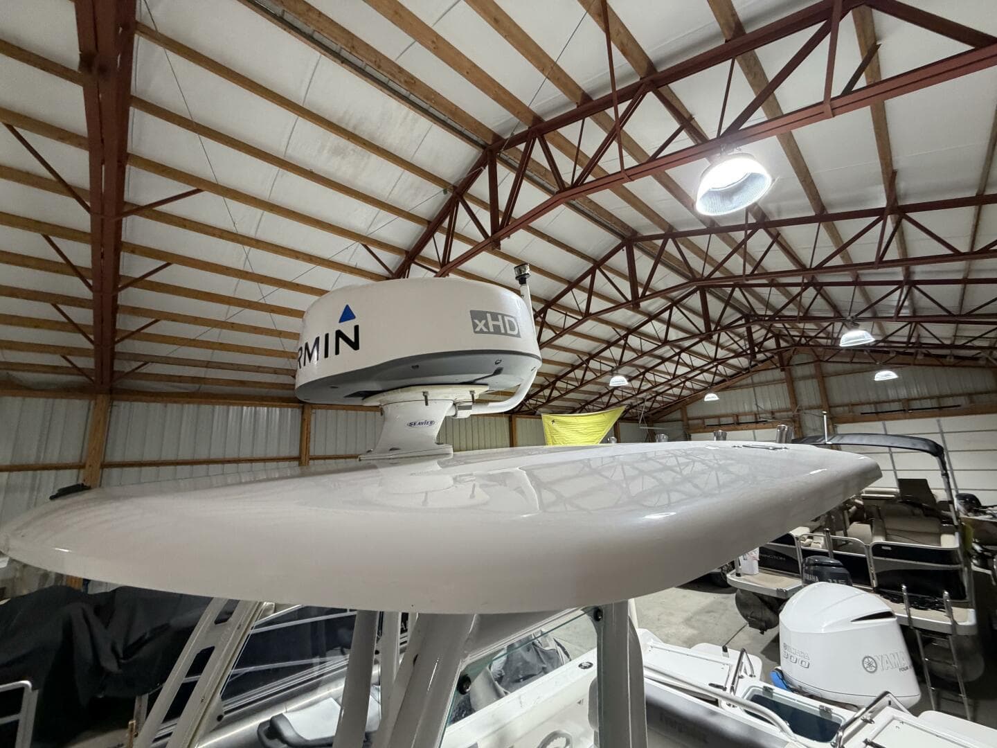 2016 Everglades 230 Center Console — photo 55