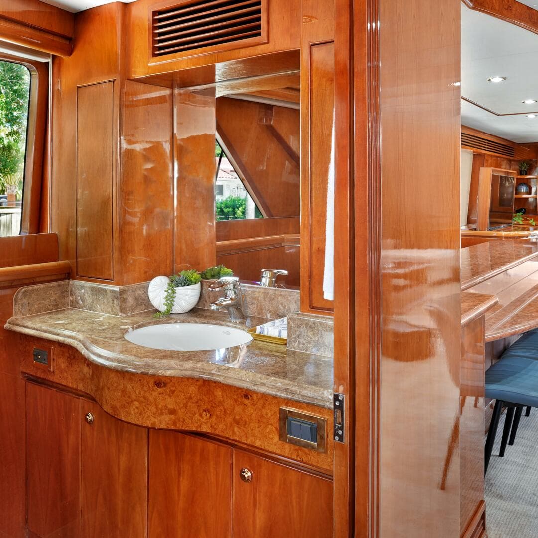 2003 Hargrave Sky Lounge — photo 49