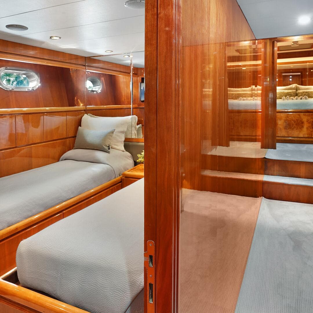 2003 Hargrave Sky Lounge — photo 63