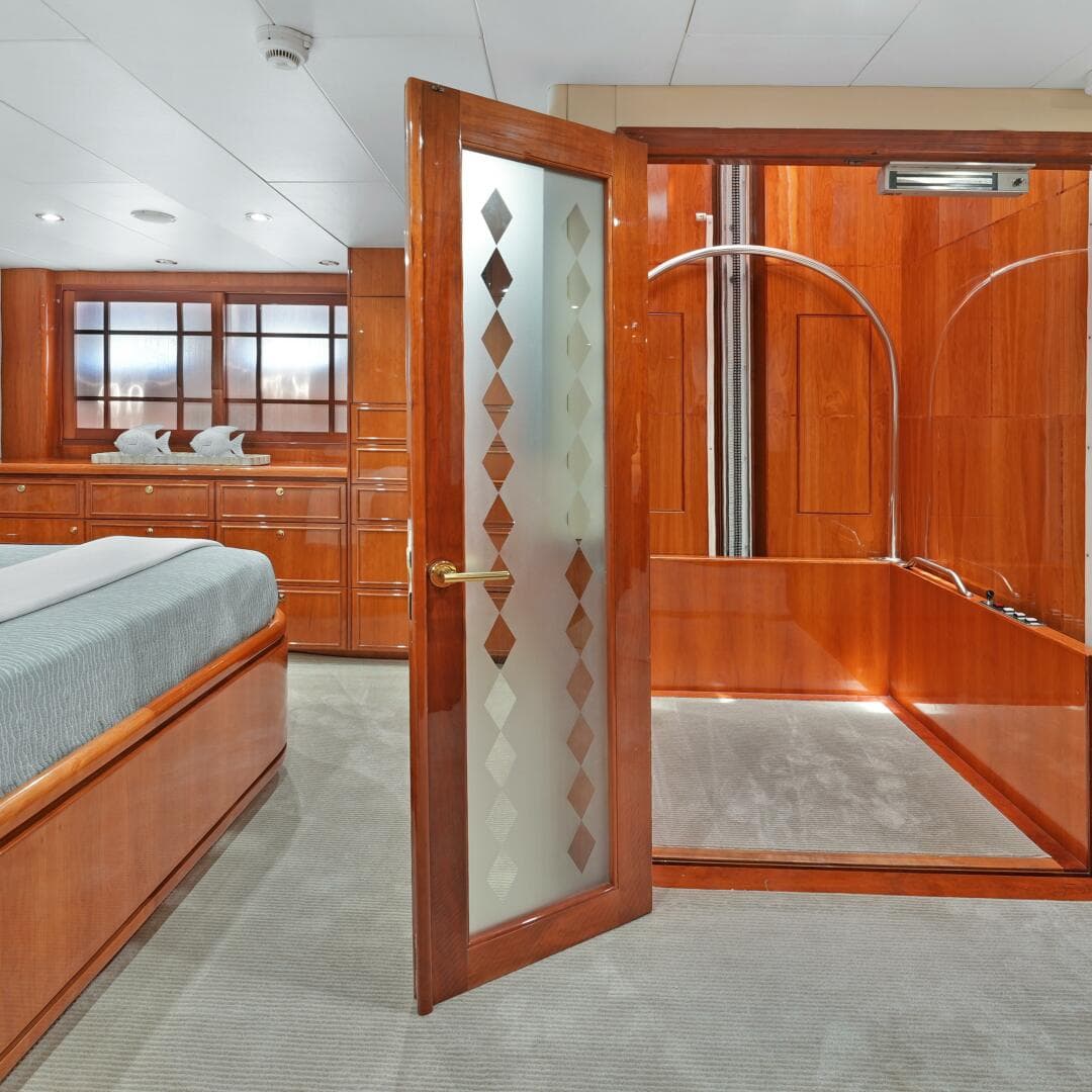 2003 Hargrave Sky Lounge — photo 62