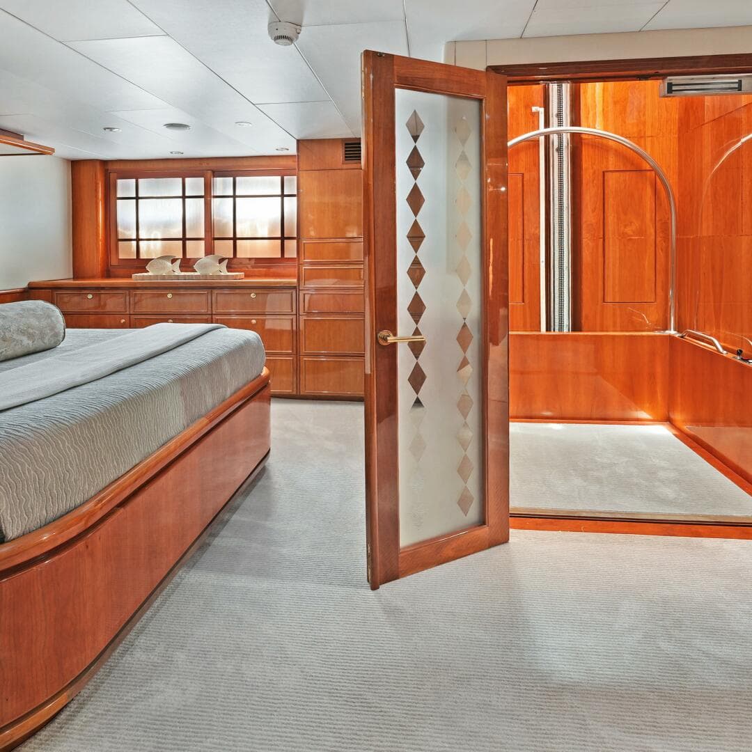 2003 Hargrave Sky Lounge — photo 61