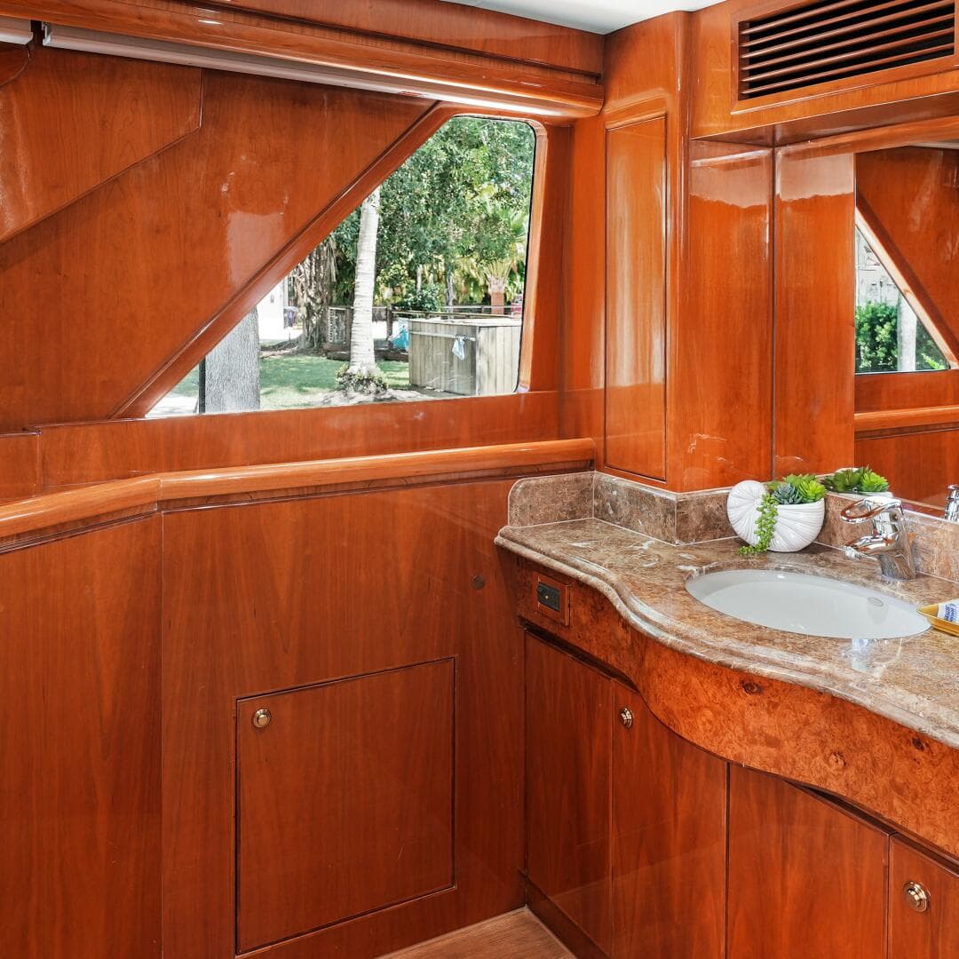 2003 Hargrave Sky Lounge — photo 53