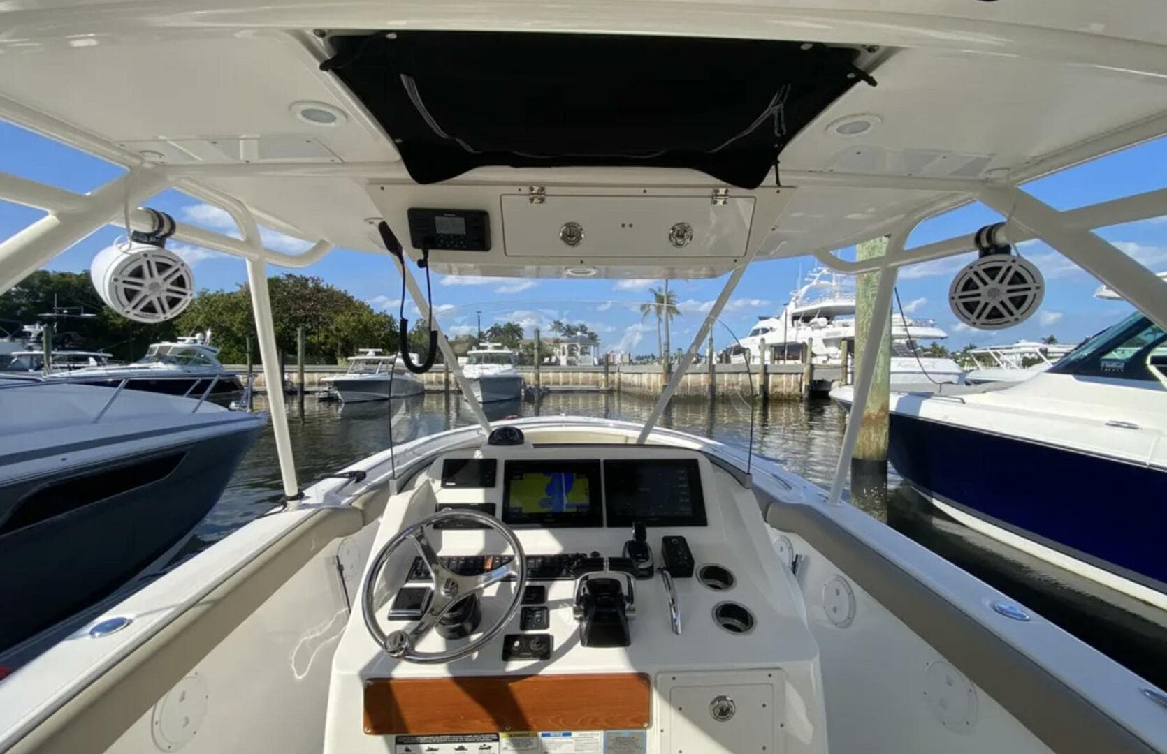 2015 Pursuit Sport — photo 4