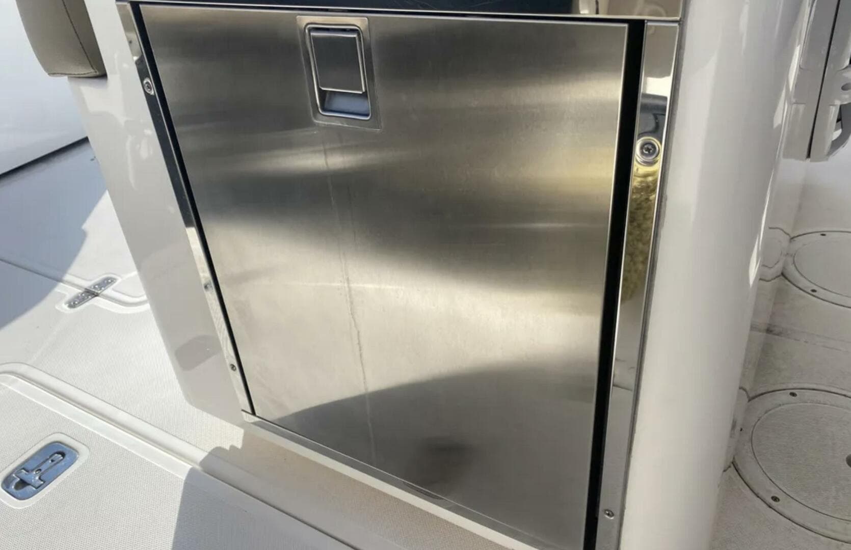 2015 Pursuit Sport — photo 19