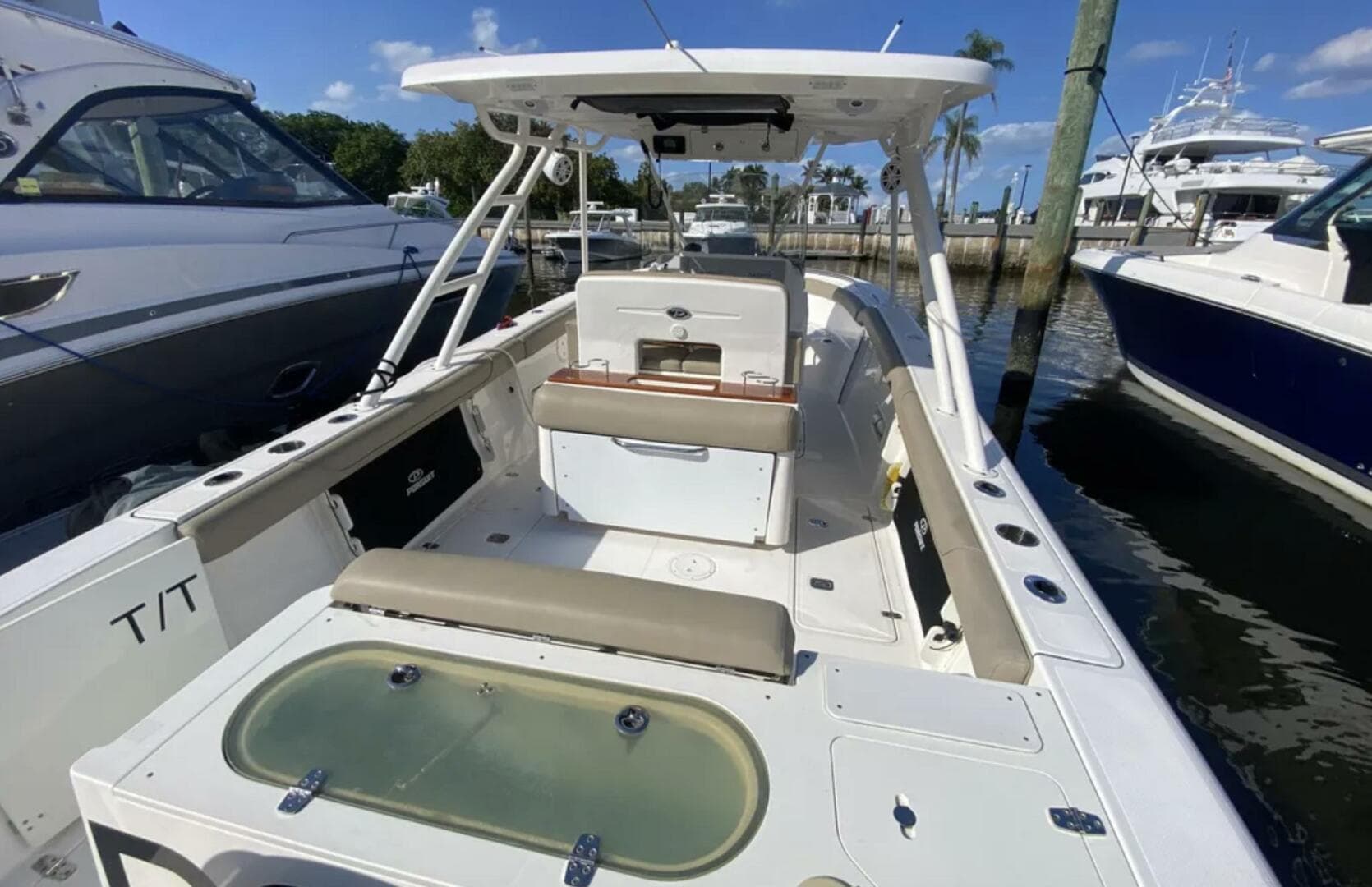 2015 Pursuit Sport — photo 5