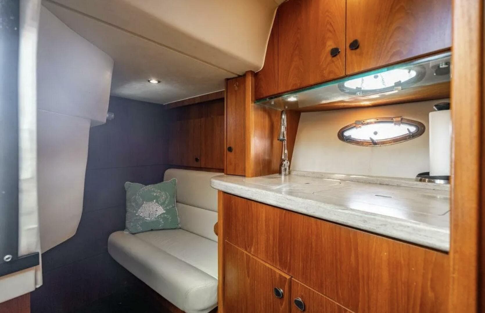 2013 Tiara Yachts 36 Coronet — photo 5