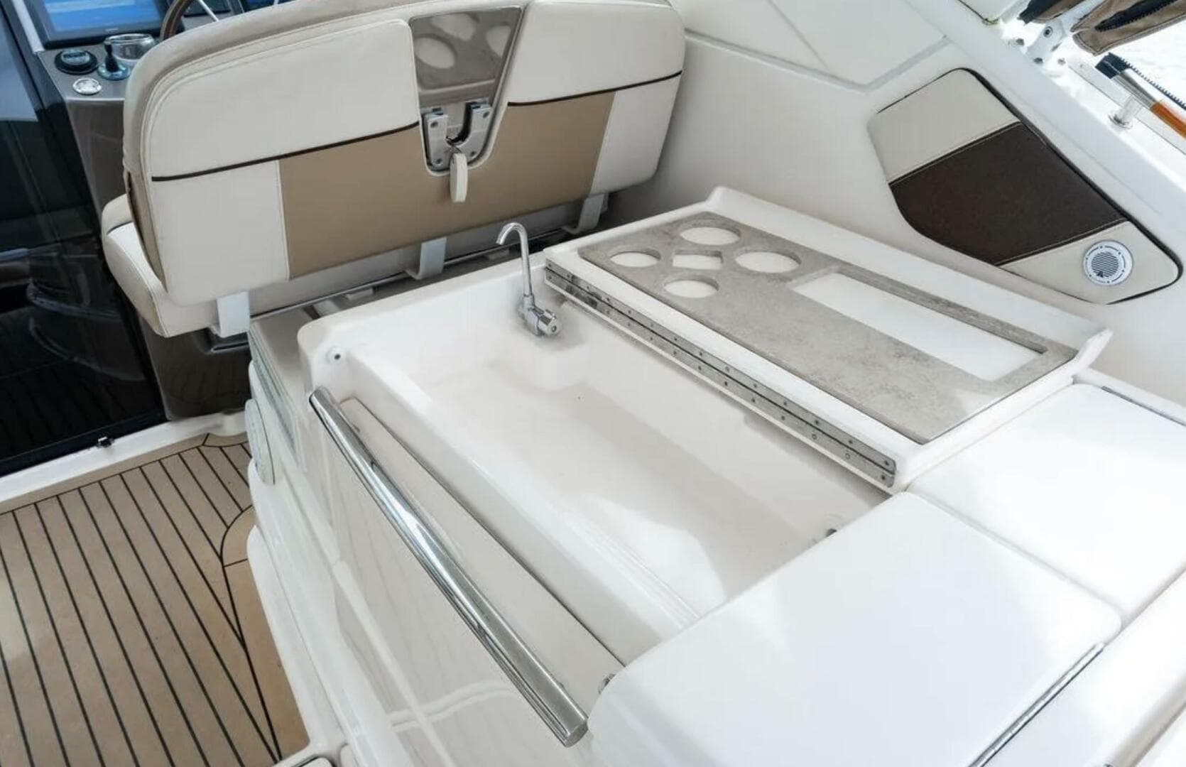 2013 Tiara Yachts 36 Coronet — photo 18