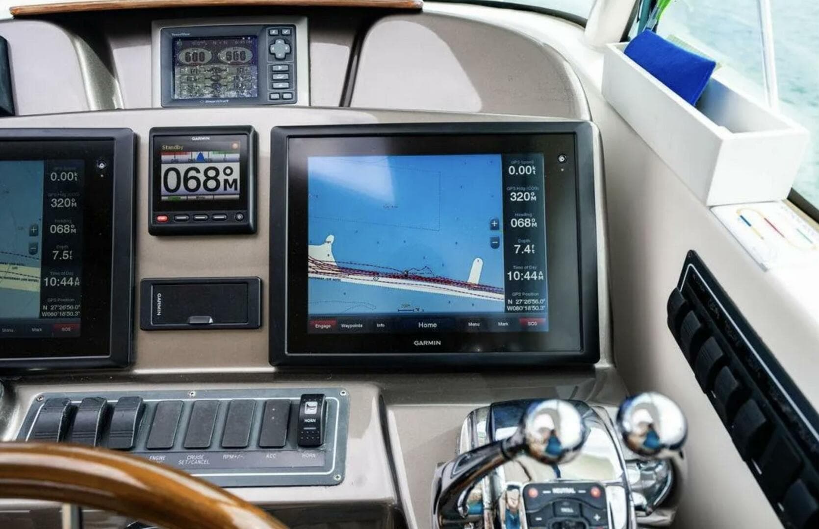 2013 Tiara Yachts 36 Coronet — photo 24