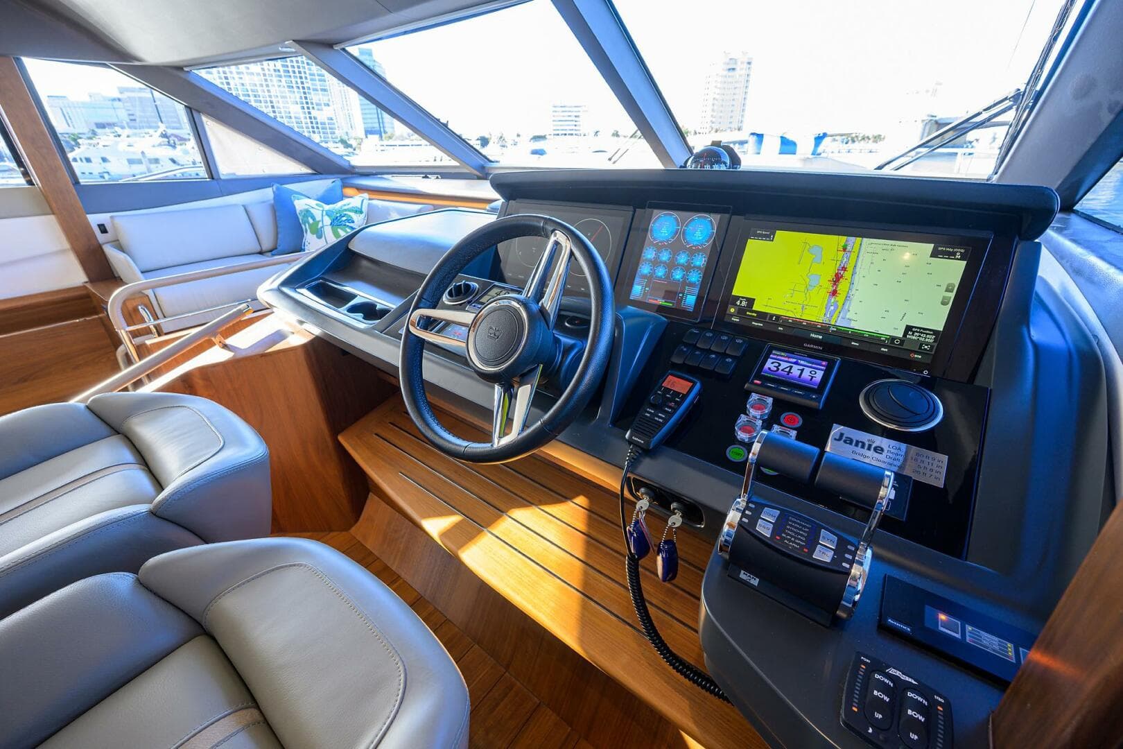 2021 Princess Y78 — photo 20