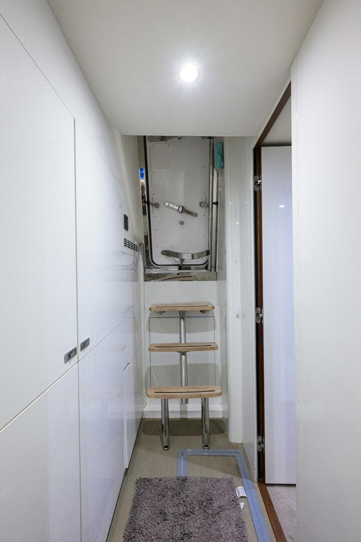 2021 Princess Y78 — photo 36