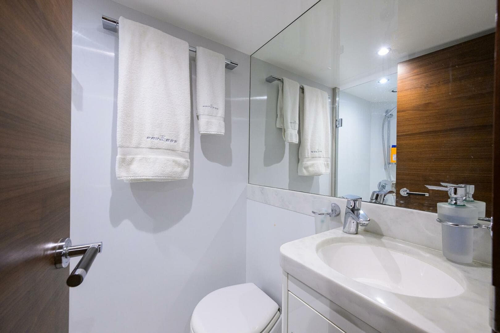 2021 Princess Y78 — photo 39