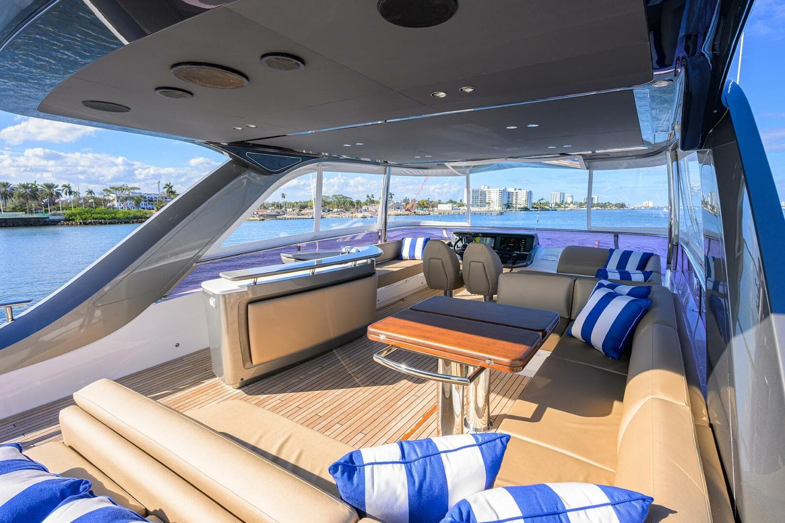 2021 Princess Y78 — photo 52