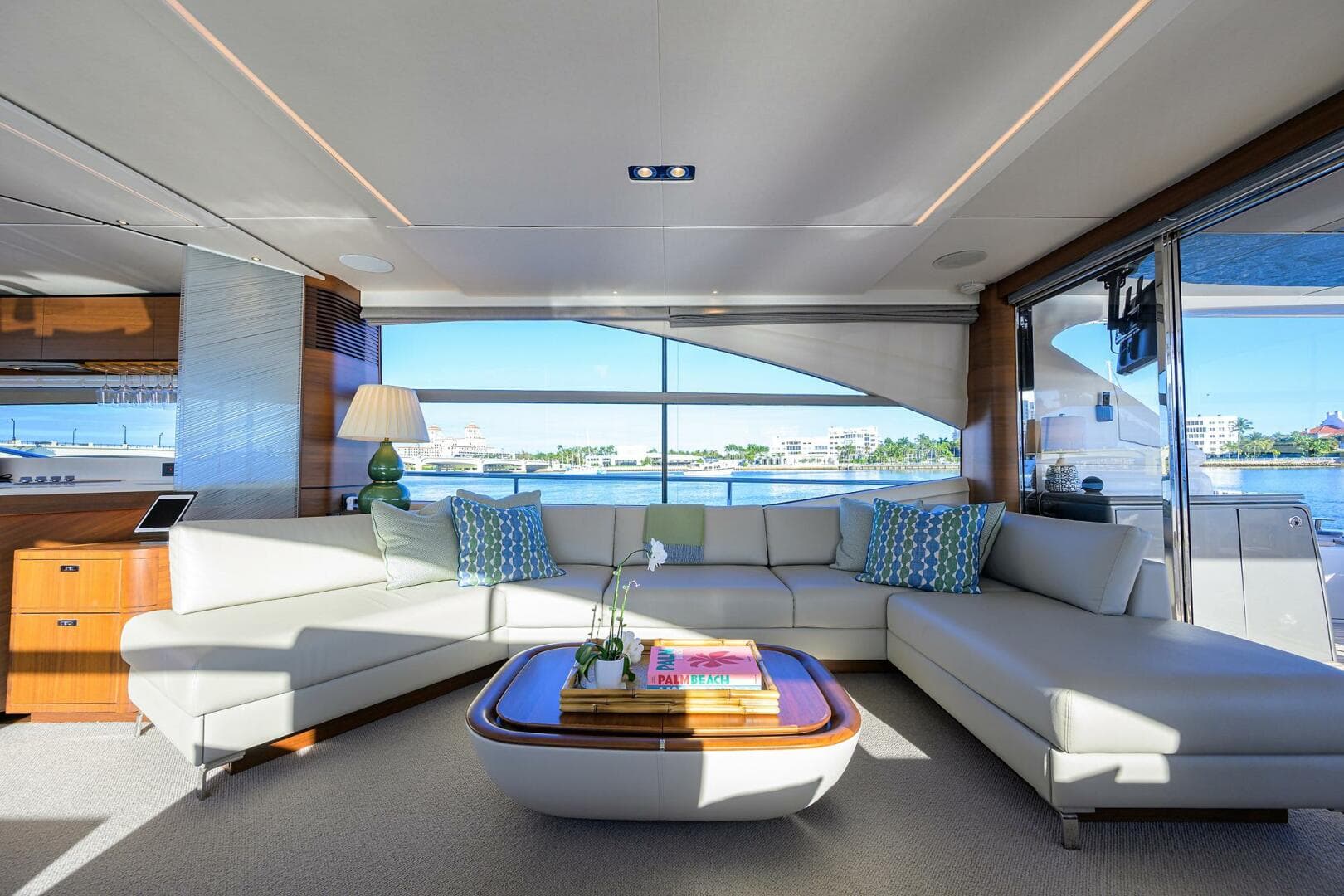 2021 Princess Y78 — photo 4