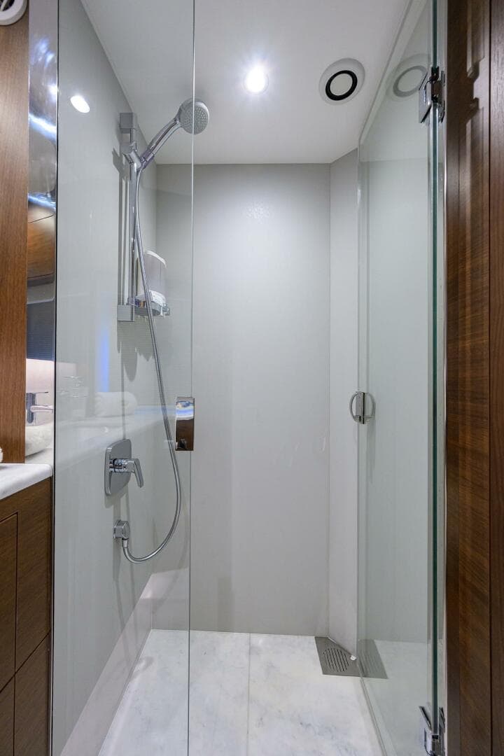 2021 Princess Y78 — photo 34