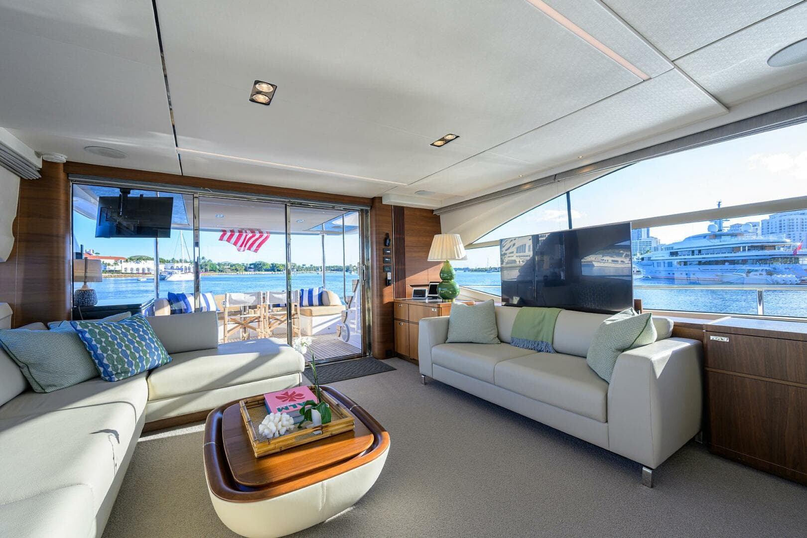 2021 Princess Y78 — photo 7