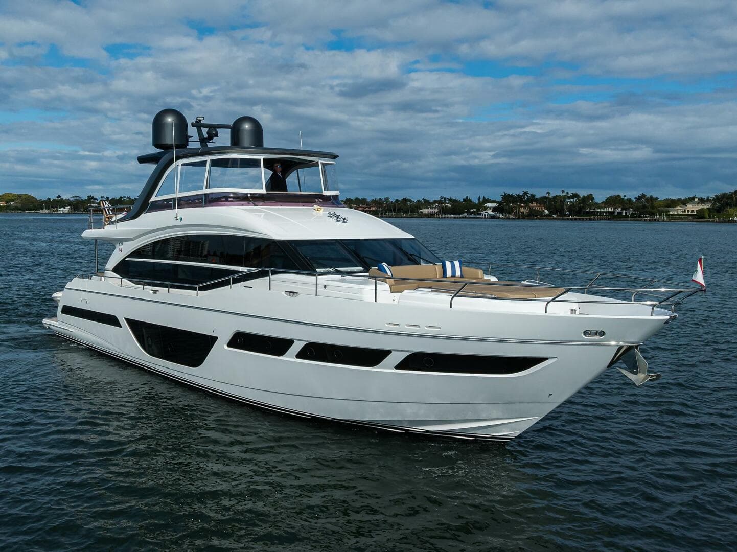 2021 Princess Y78 — photo 77