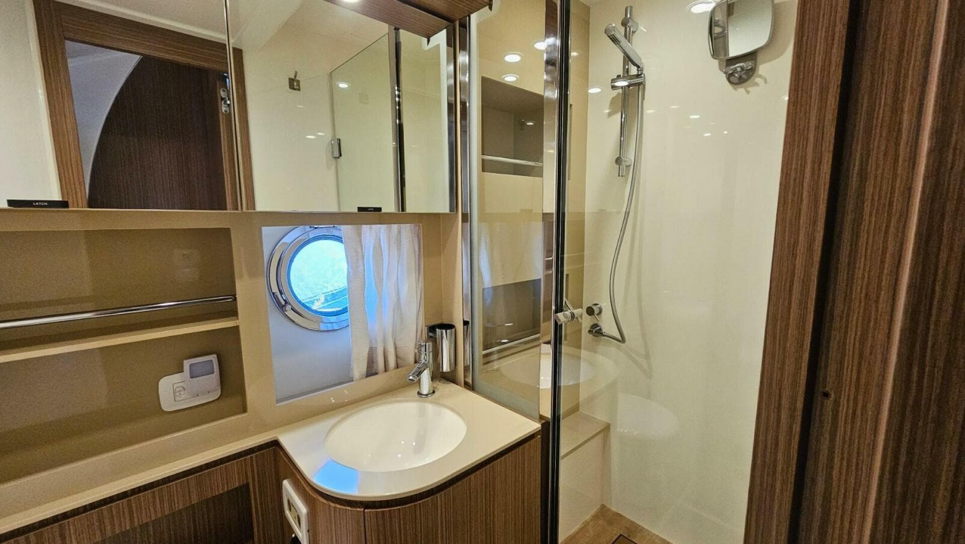 2015 Azimut Atlantis 50 — photo 28