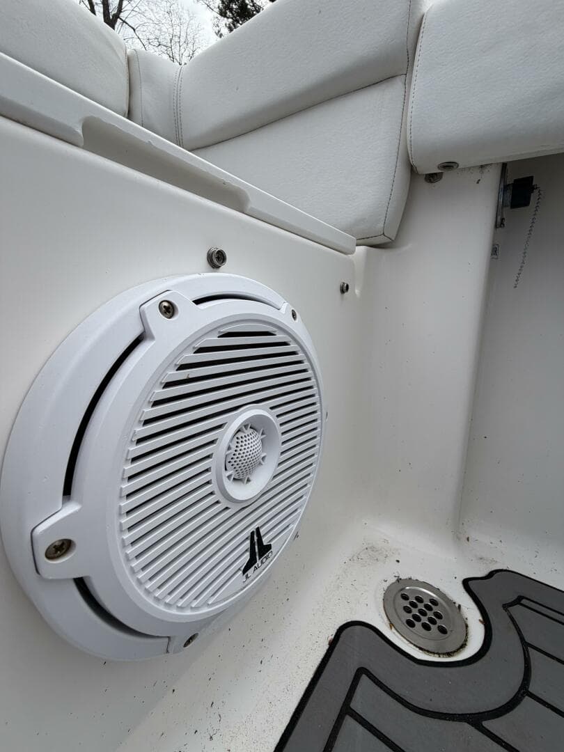 2015 Tidewater 230 LXF — photo 15