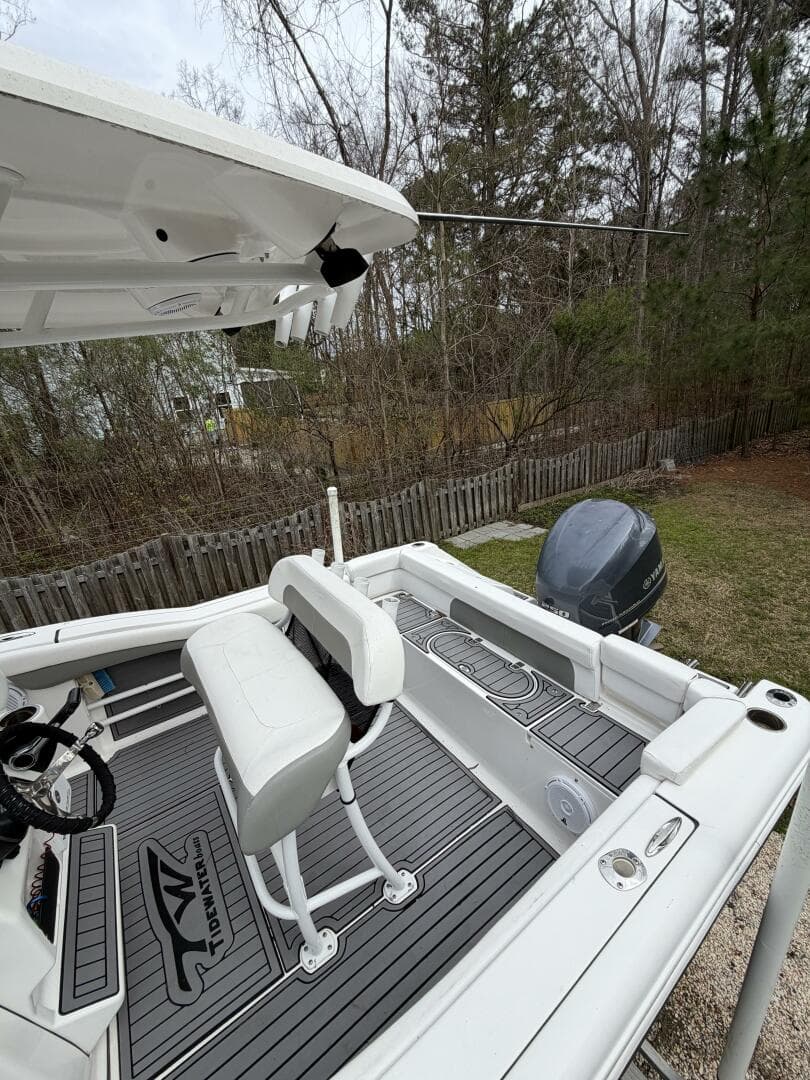 2015 Tidewater 230 LXF — photo 7