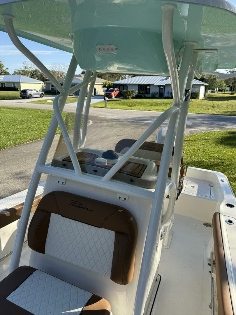 2023 Pioneer 220 Bay Sport — photo 10