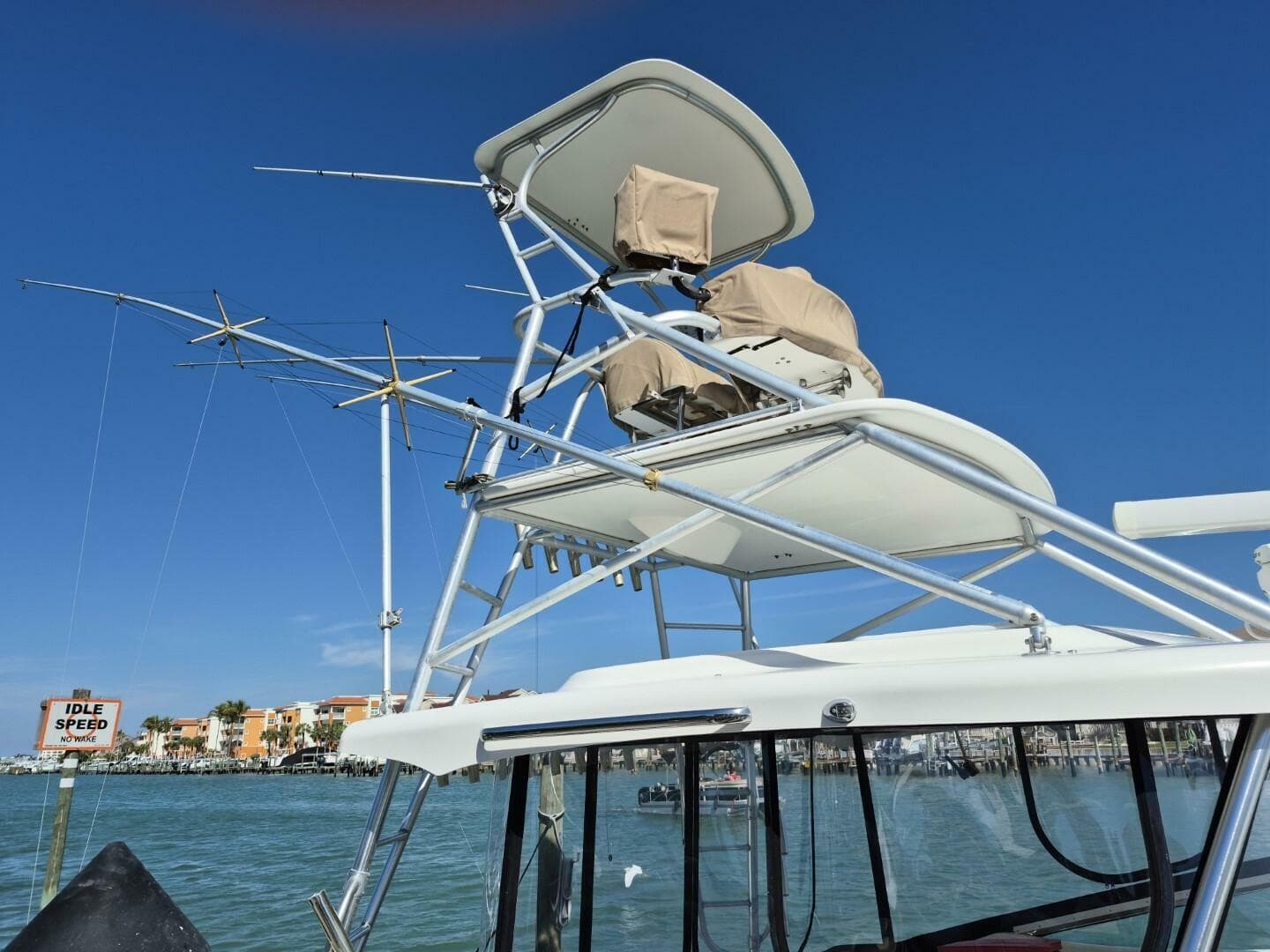 2004 Riviera 4000 Offshore — photo 5