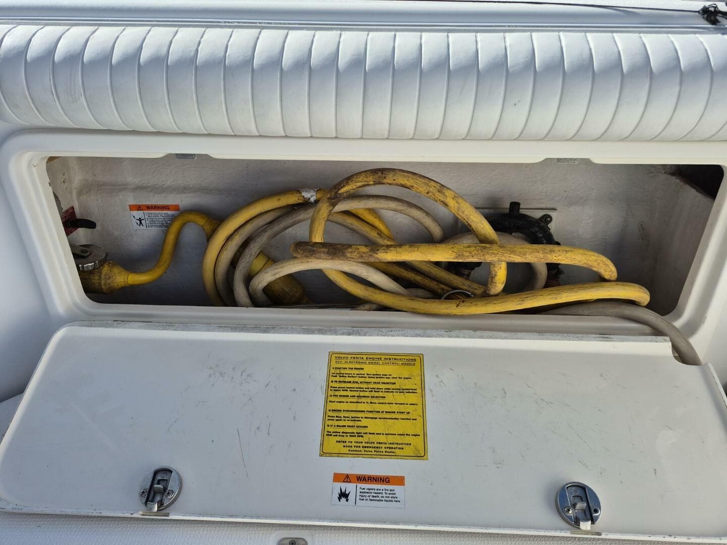 2004 Riviera 4000 Offshore — photo 12