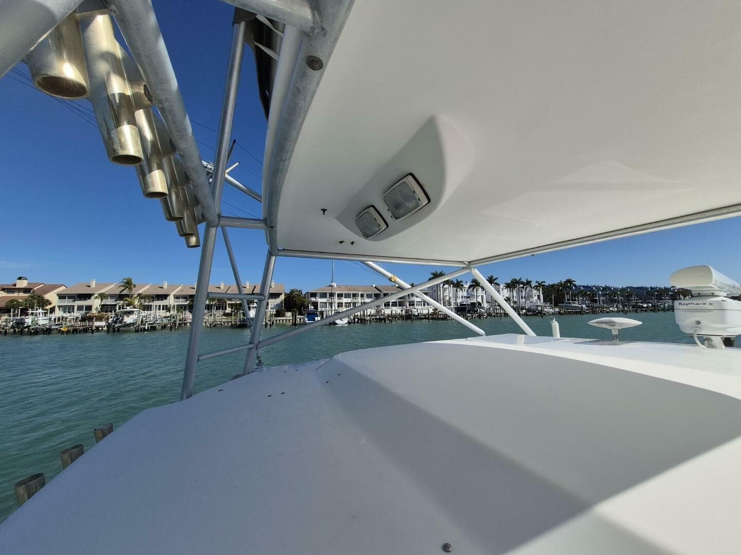 2004 Riviera 4000 Offshore — photo 26