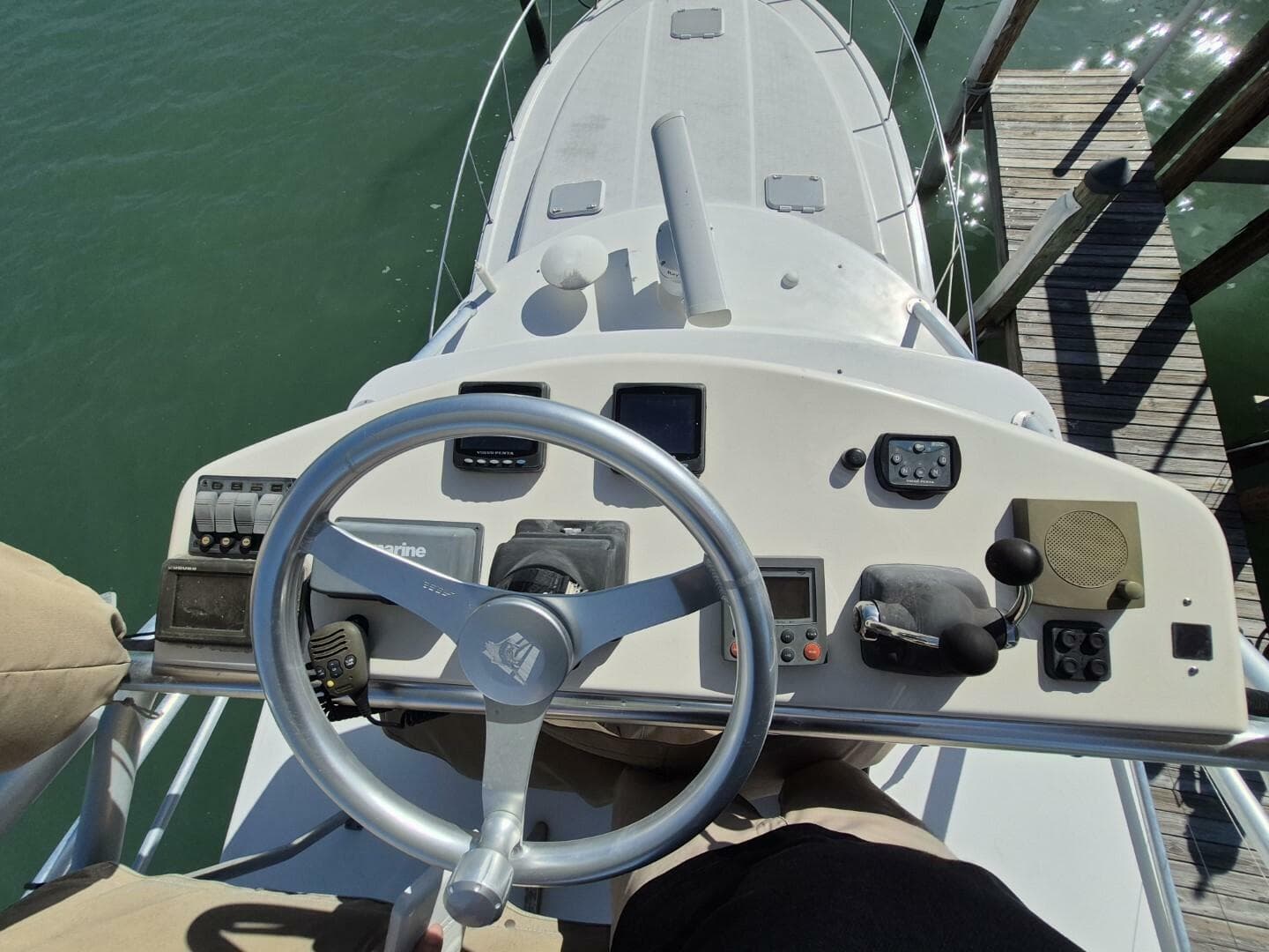 2004 Riviera 4000 Offshore — photo 19
