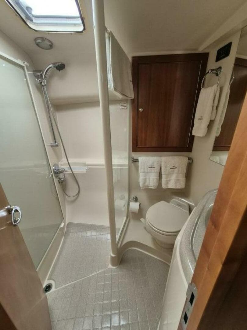 2004 Riviera 4000 Offshore — photo 58