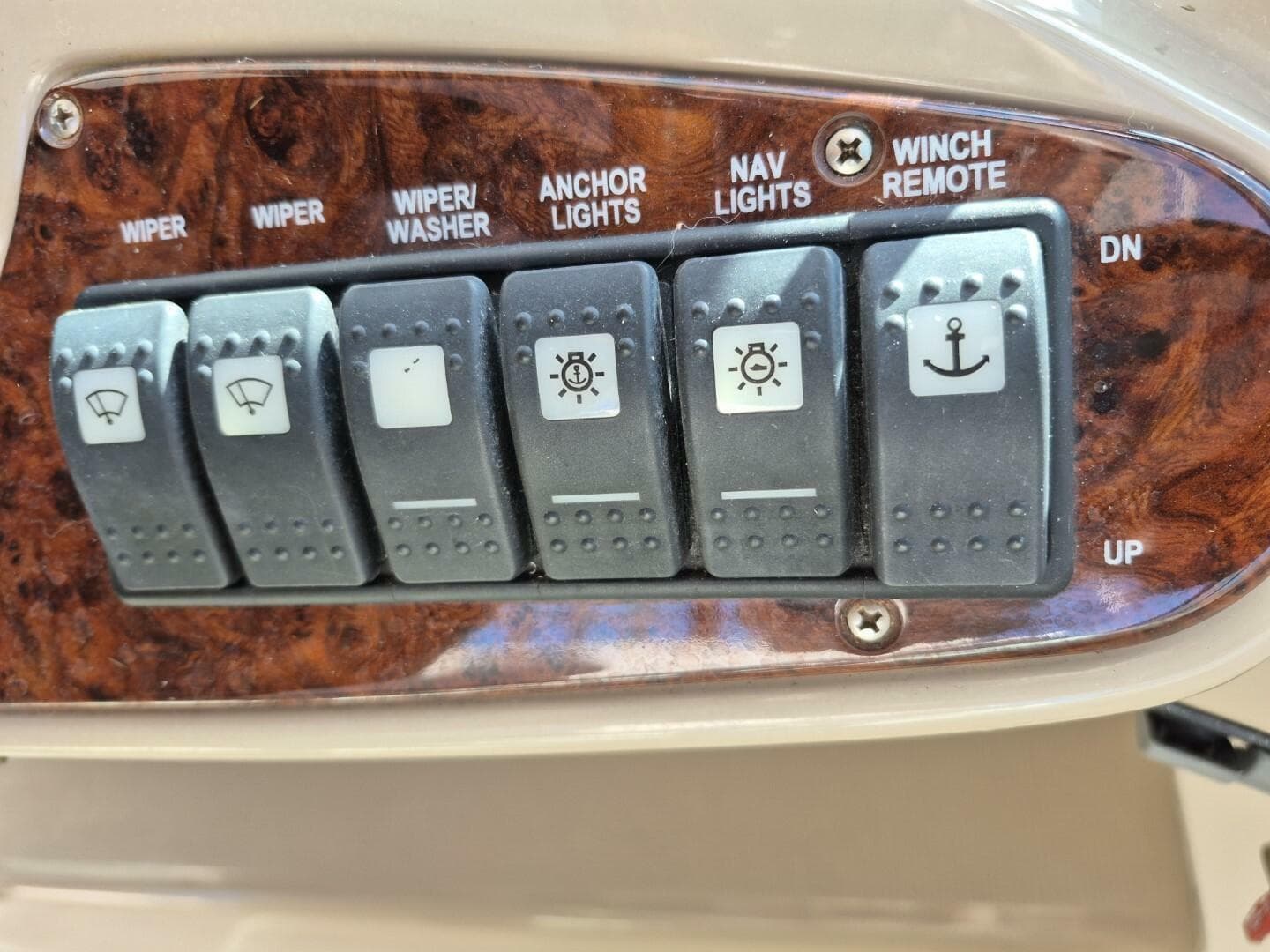 2004 Riviera 4000 Offshore — photo 32