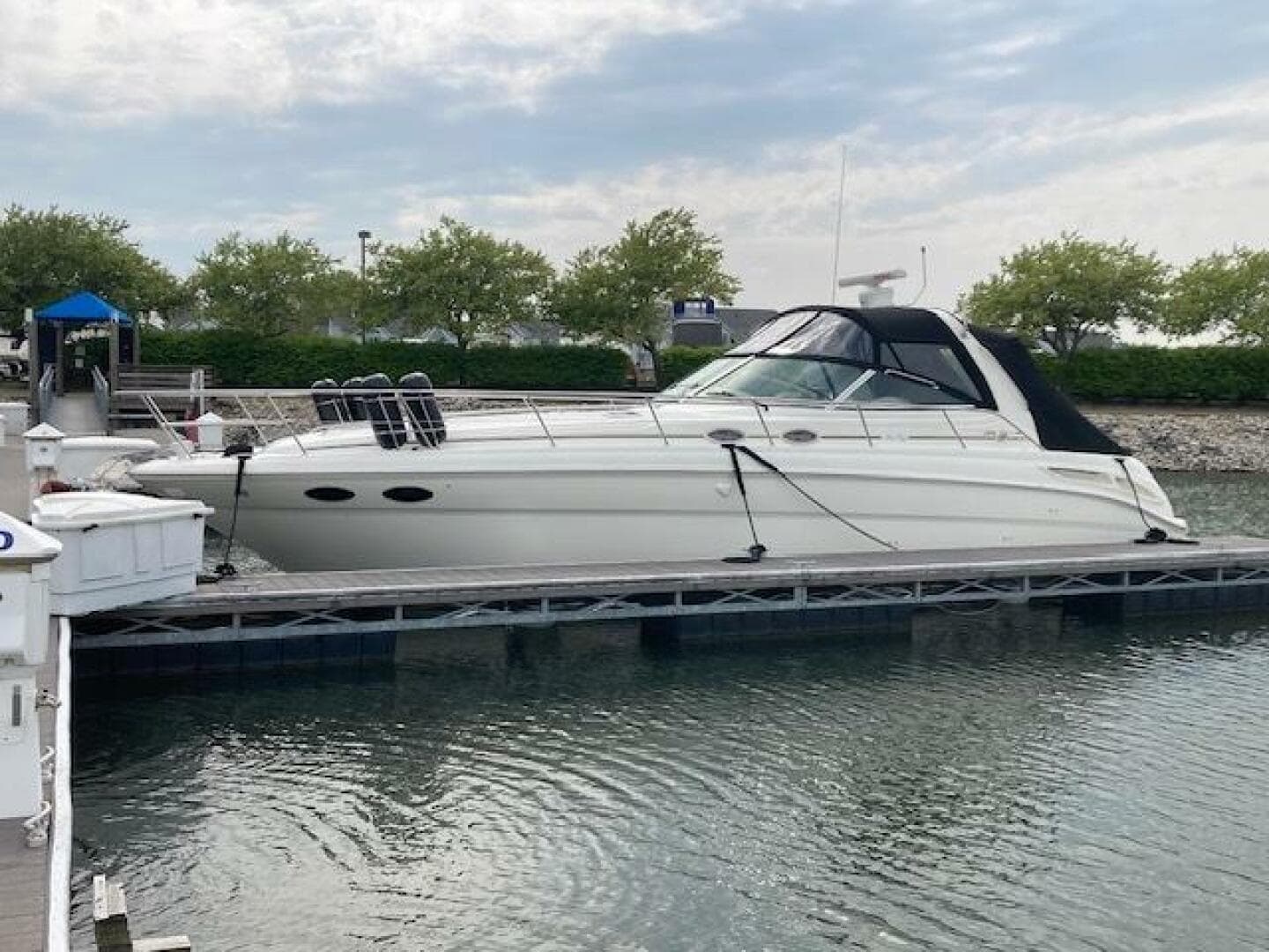 2001 Sea Ray 380 Sundancer — photo 30