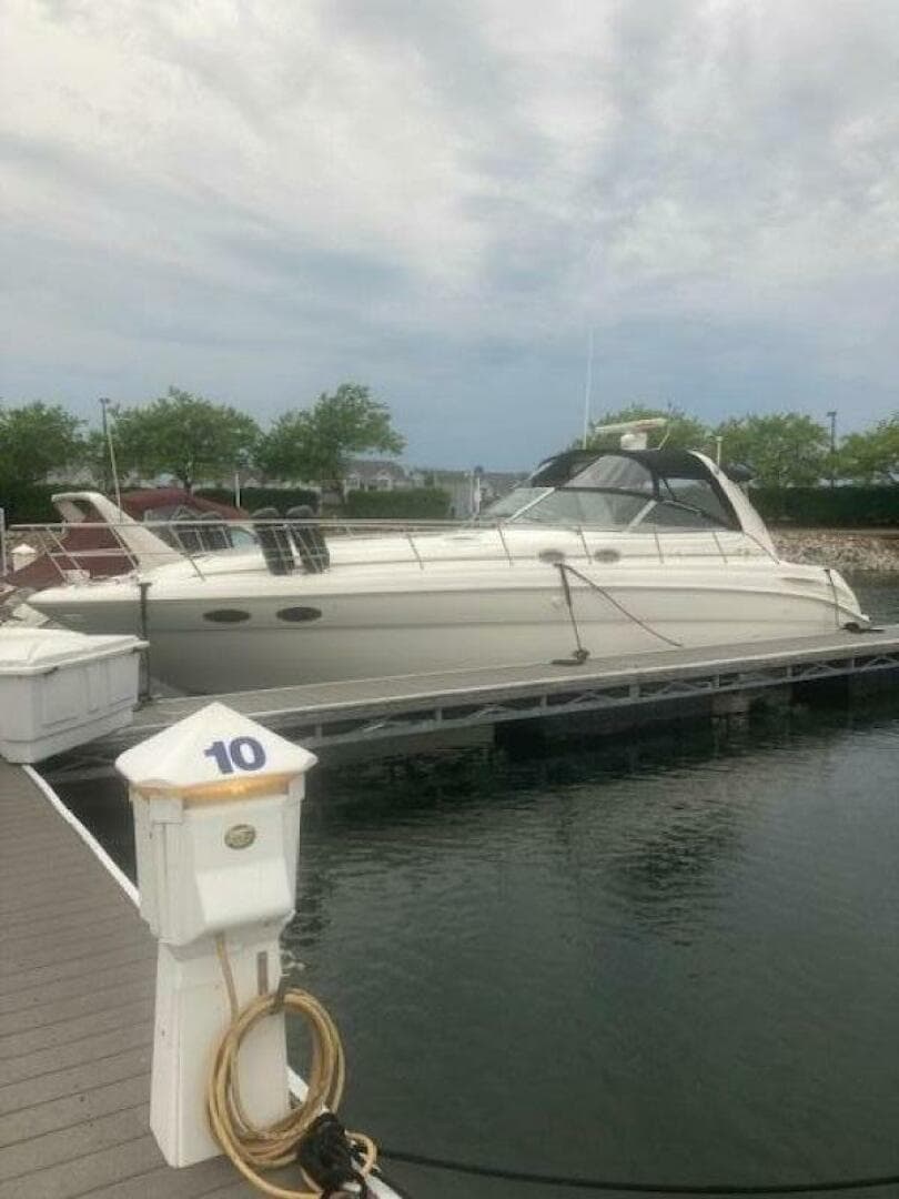 2001 Sea Ray 380 Sundancer — photo 10