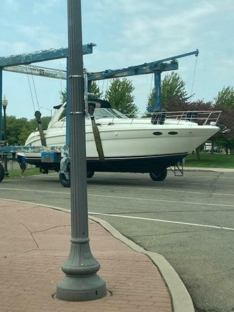 2001 Sea Ray 380 Sundancer — photo 28