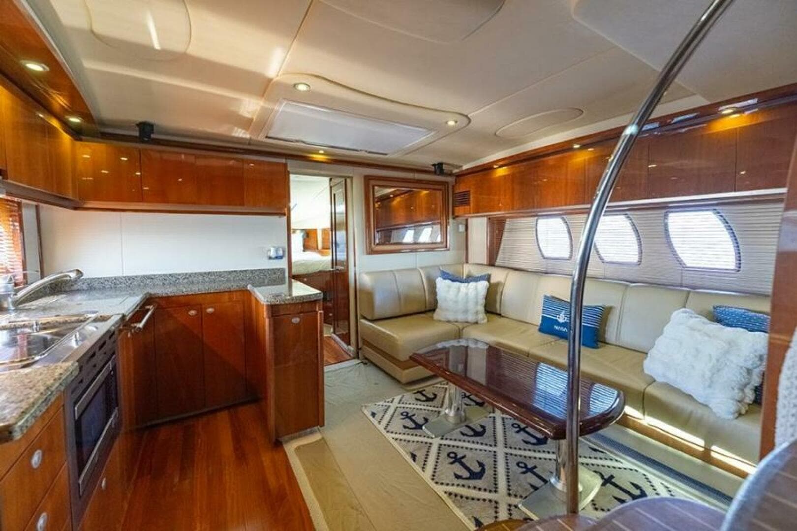 2007 Sea Ray 48 Sundancer — photo 23