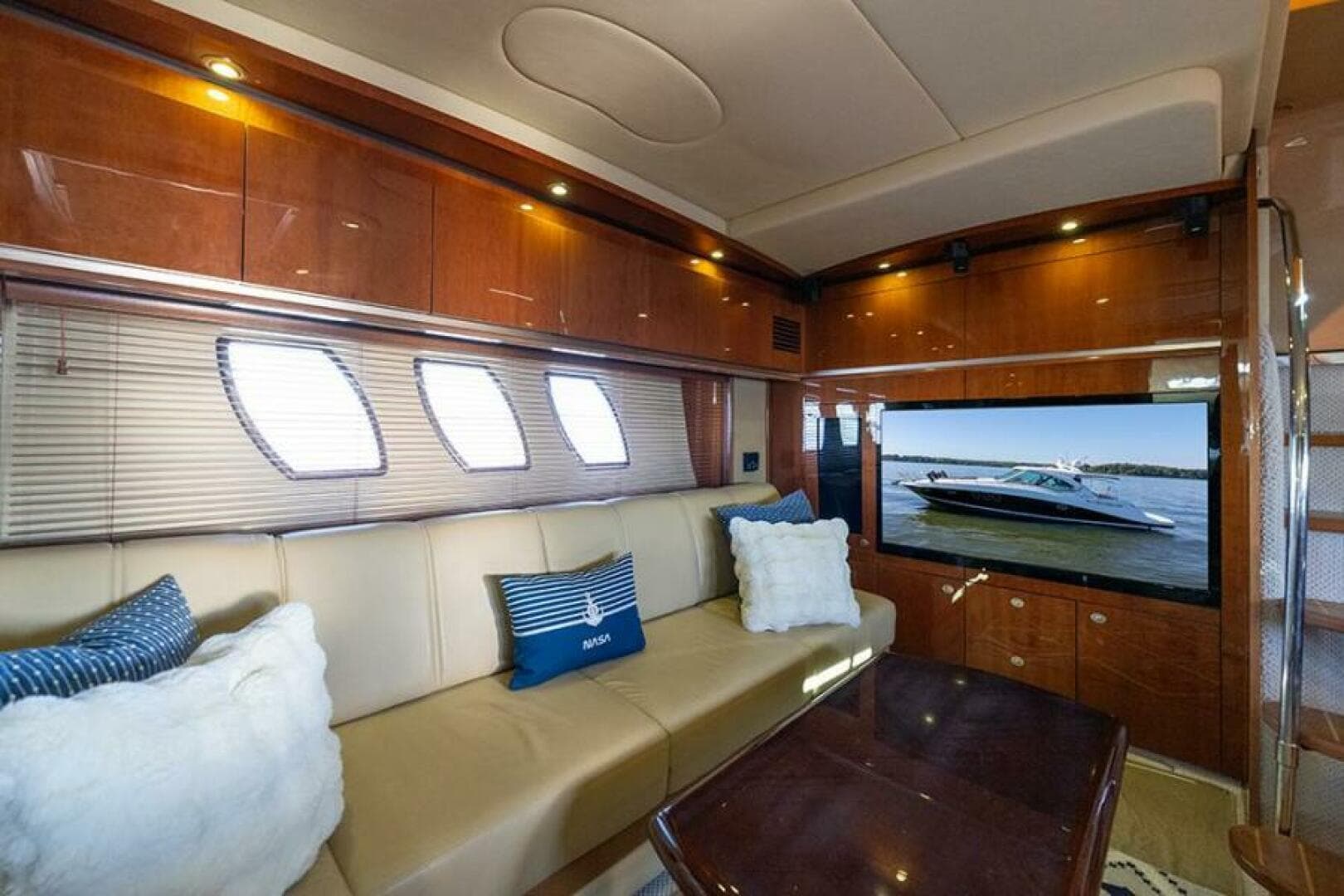 2007 Sea Ray 48 Sundancer — photo 25