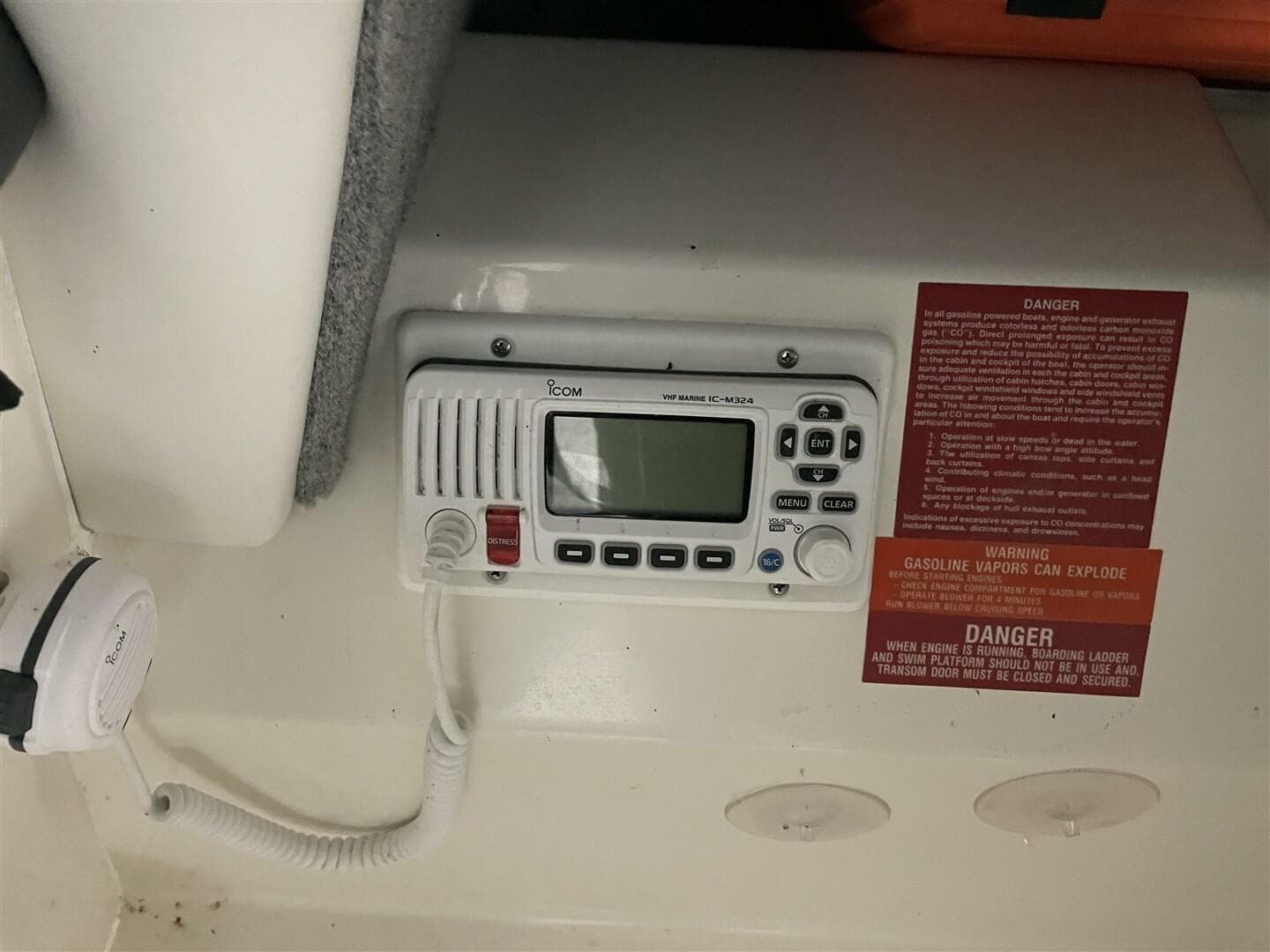 1993 Sea Ray 300 Weekender — photo 15