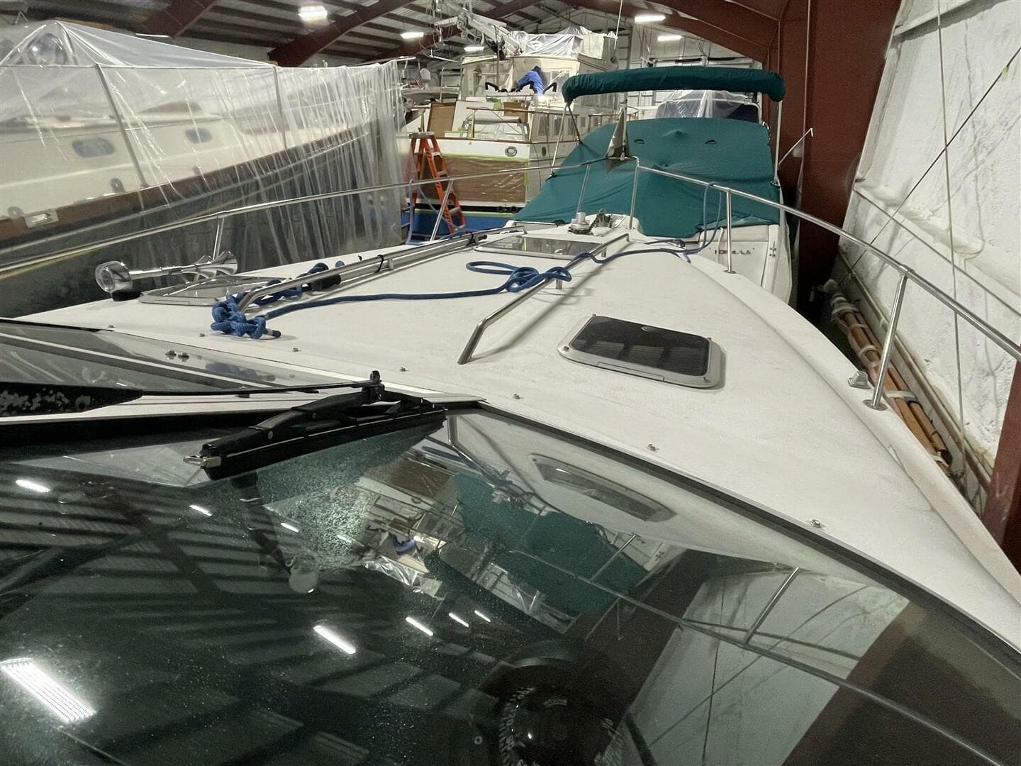 1993 Sea Ray 300 Weekender — photo 11