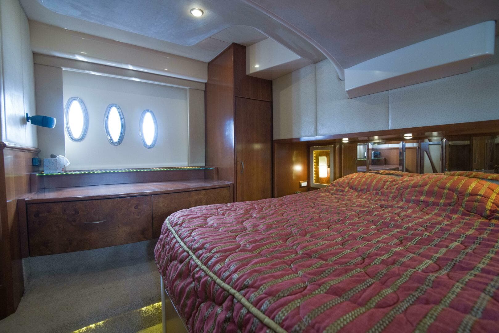 2009 Silverton Ovation — photo 53