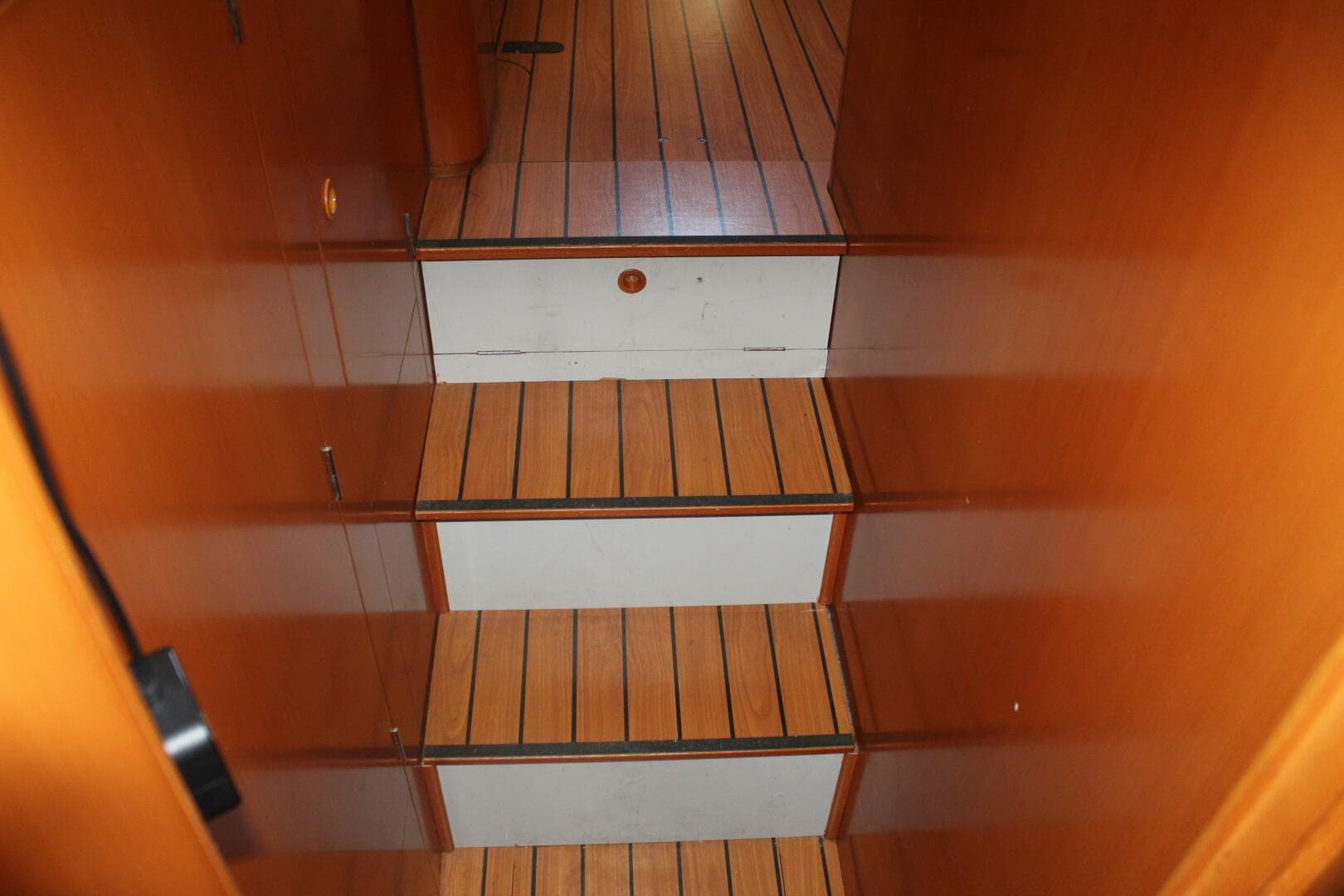 2004 Lagoon 43 Power Cat — photo 17