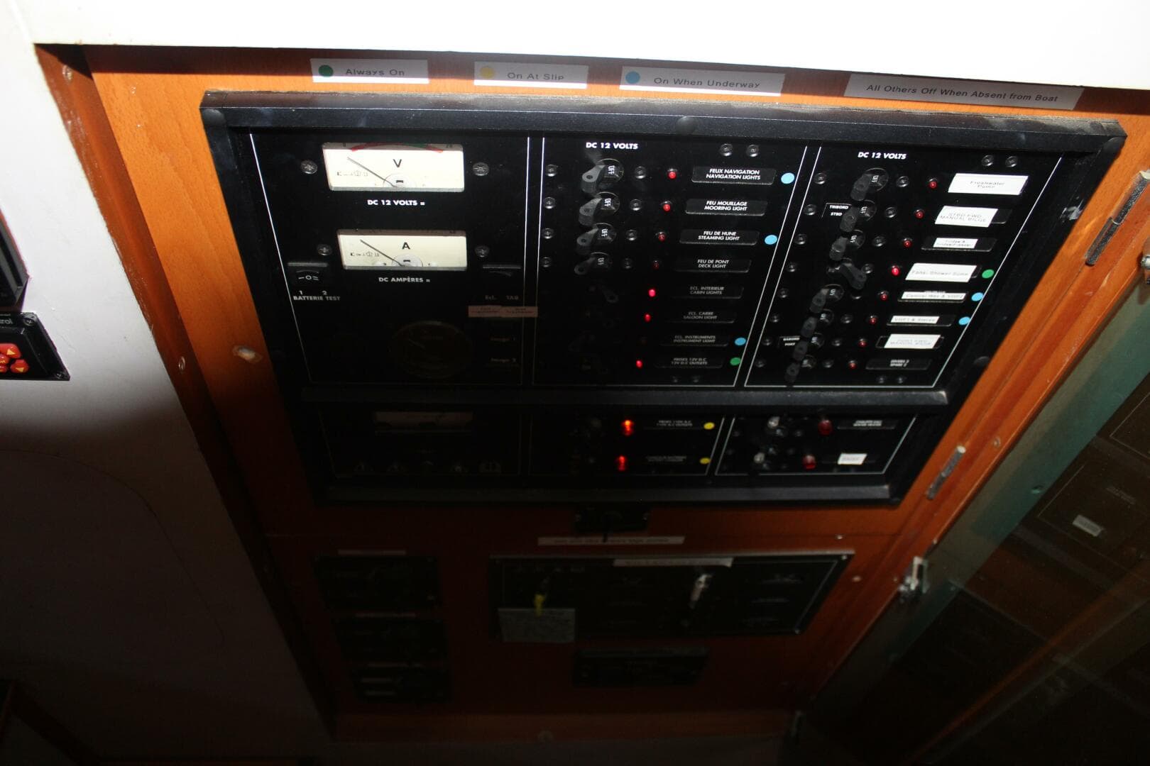 2004 Lagoon 43 Power Cat — photo 33