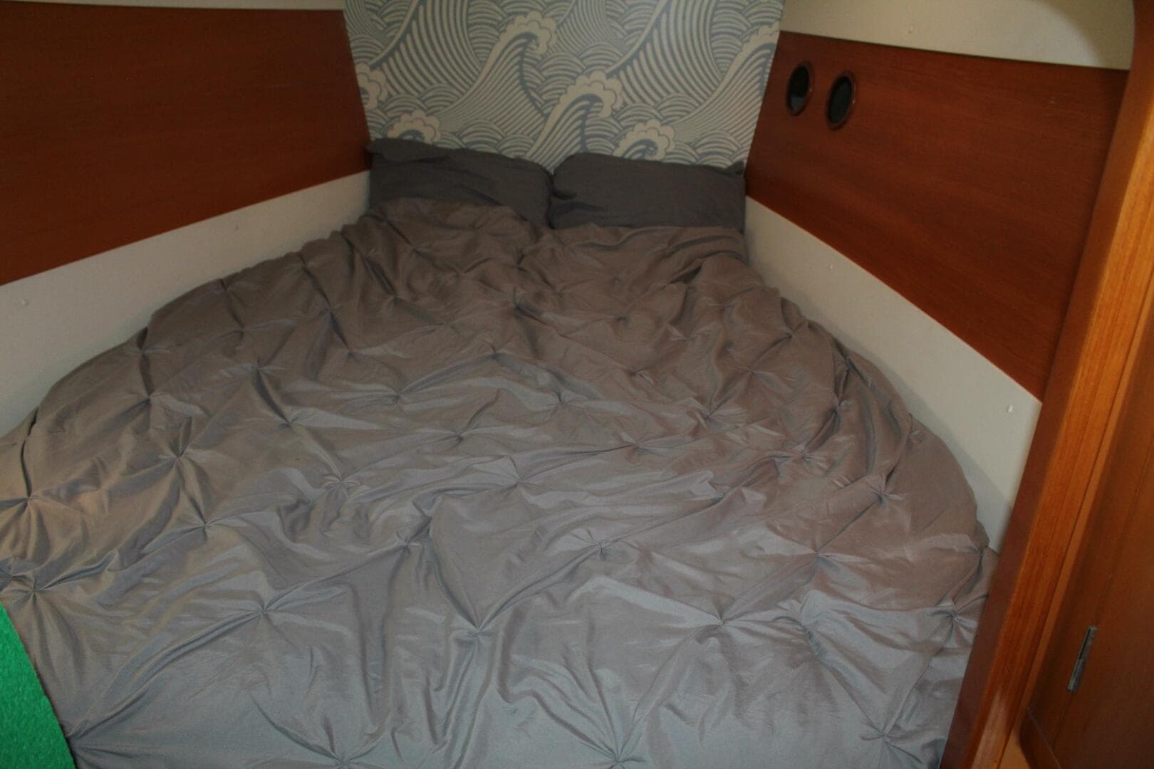 2004 Lagoon 43 Power Cat — photo 15