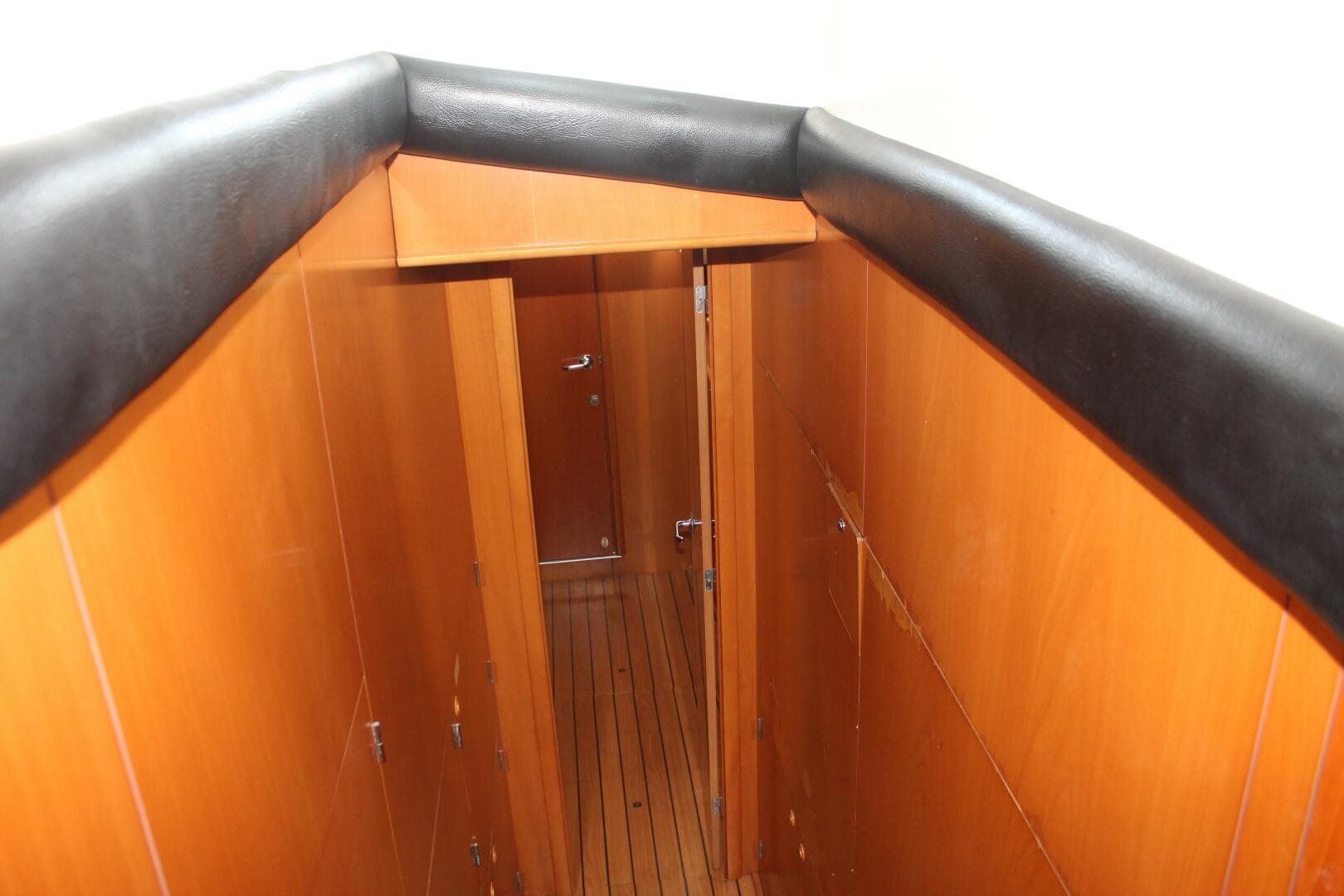 2004 Lagoon 43 Power Cat — photo 20