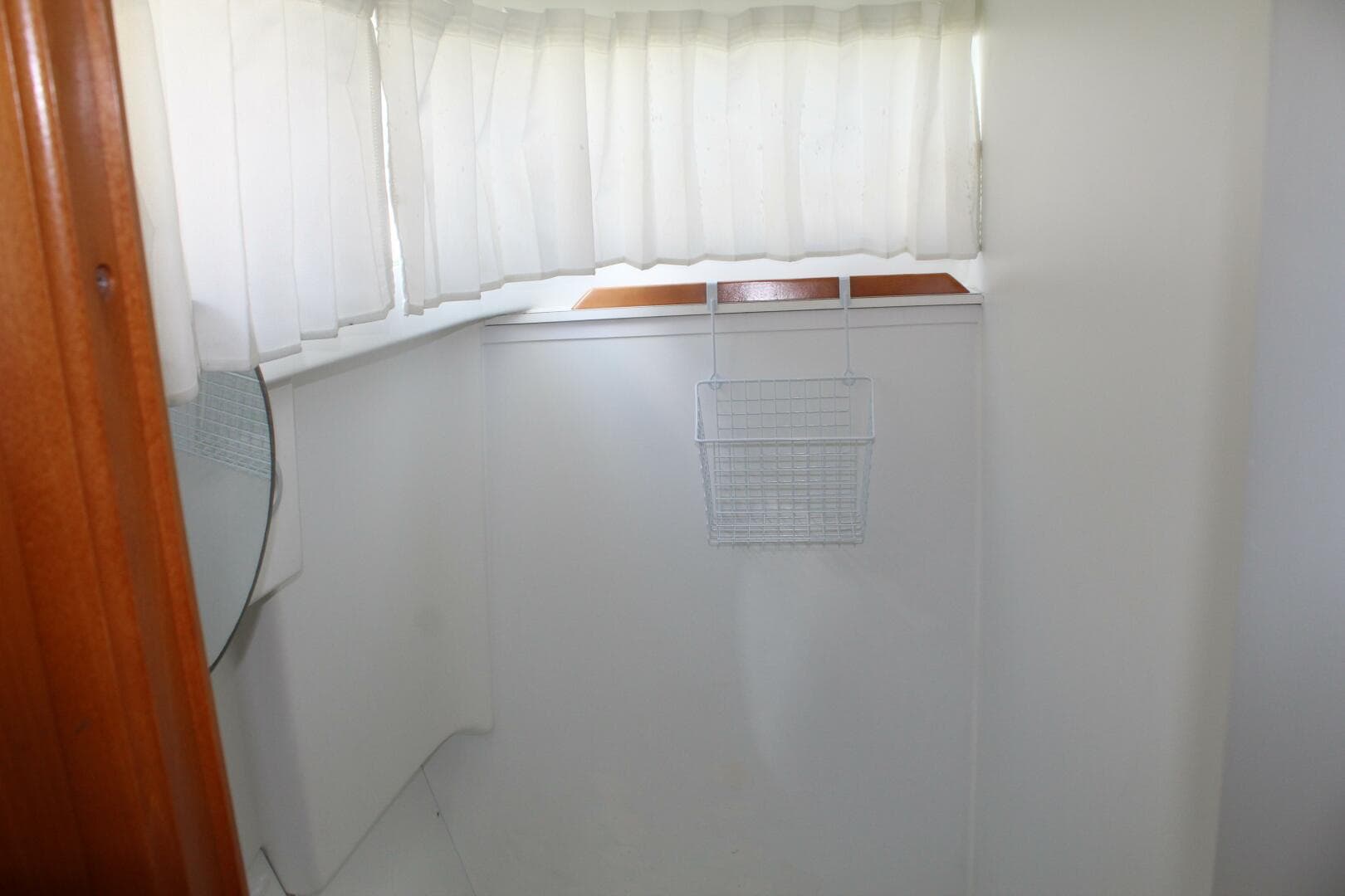 2004 Lagoon 43 Power Cat — photo 32