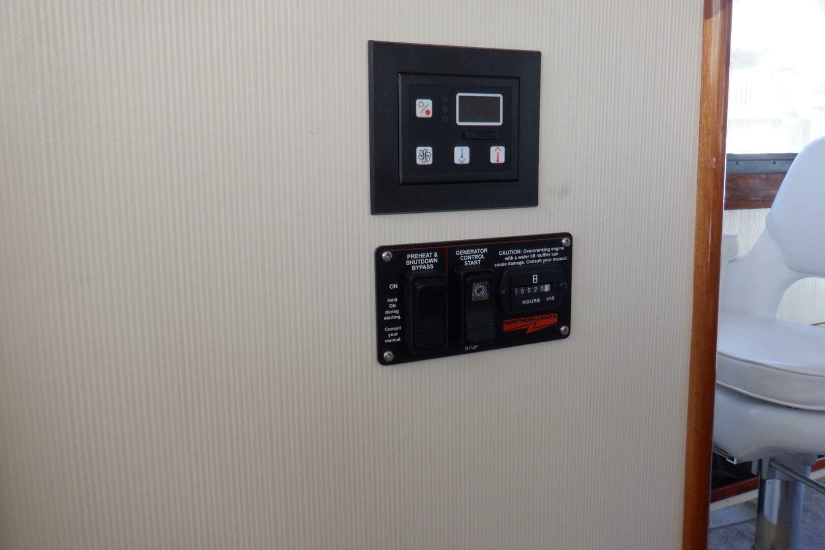 2004 Camano 31 Troll — photo 39