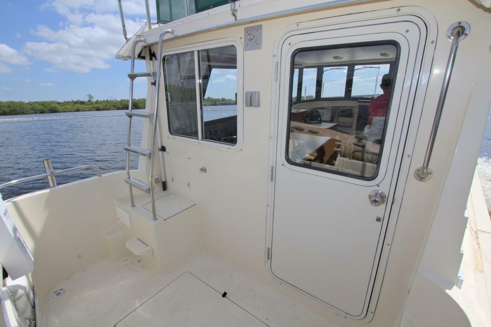 2004 Camano 31 Troll — photo 12