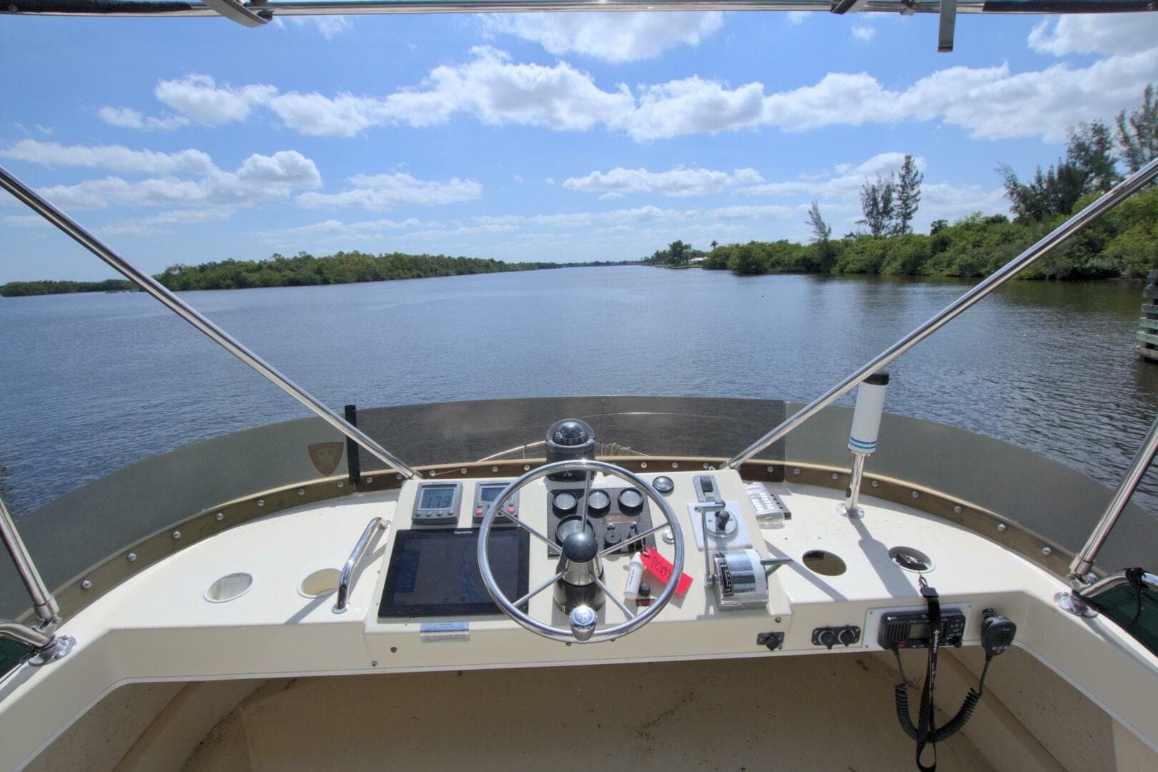 2004 Camano 31 Troll — photo 9